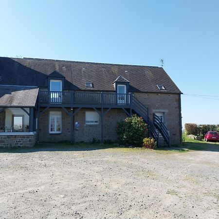 Maison Chaleureuse Avec Terrasse Et Vue Baie アブランシュ エクステリア 写真