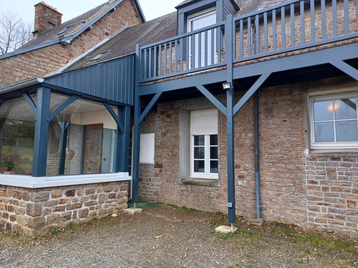 Maison Chaleureuse Avec Terrasse Et Vue Baie アブランシュ エクステリア 写真